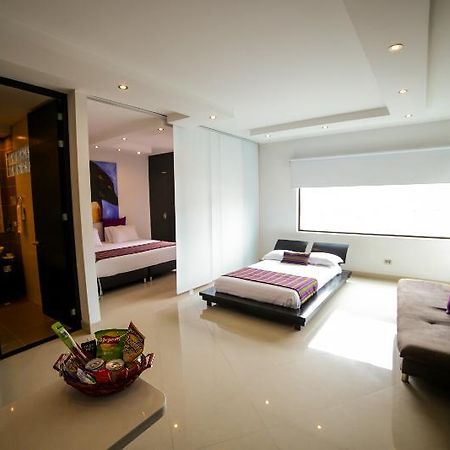 Hotel 33 Conquest Меделин Екстериор снимка