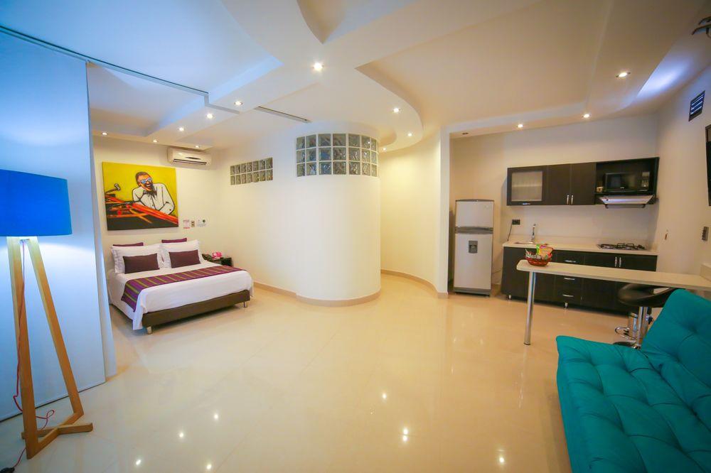 Hotel 33 Conquest Меделин Екстериор снимка