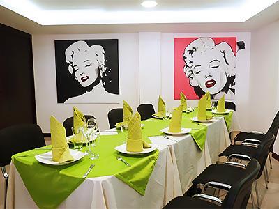 Hotel 33 Conquest Меделин Екстериор снимка