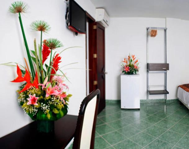 Hotel 33 Conquest Меделин Екстериор снимка